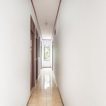 Spot On 3311 Fai Bogor Backpacker Syariah Otel Dış mekan fotoğraf