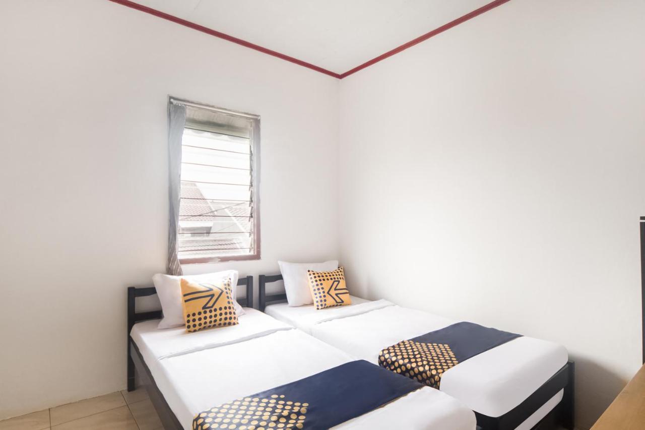 Spot On 3311 Fai Bogor Backpacker Syariah Otel Dış mekan fotoğraf