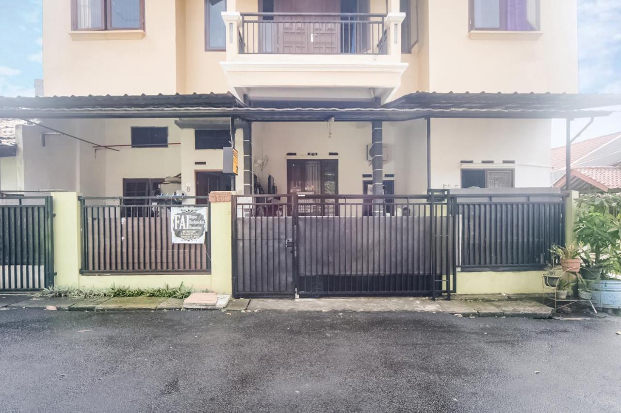 Spot On 3311 Fai Bogor Backpacker Syariah Otel Dış mekan fotoğraf