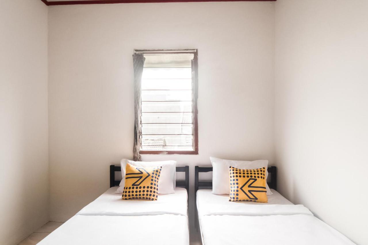Spot On 3311 Fai Bogor Backpacker Syariah Otel Dış mekan fotoğraf