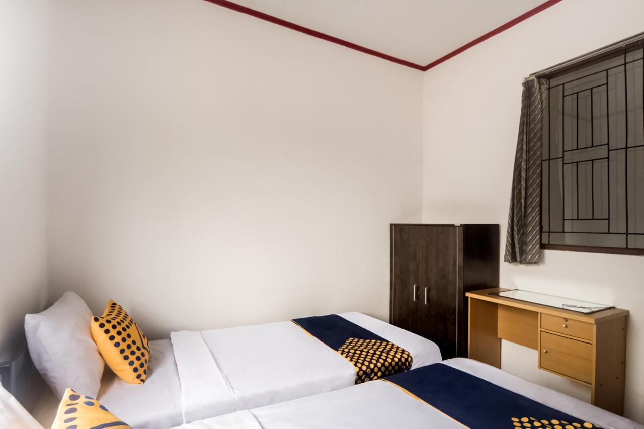 Spot On 3311 Fai Bogor Backpacker Syariah Otel Dış mekan fotoğraf